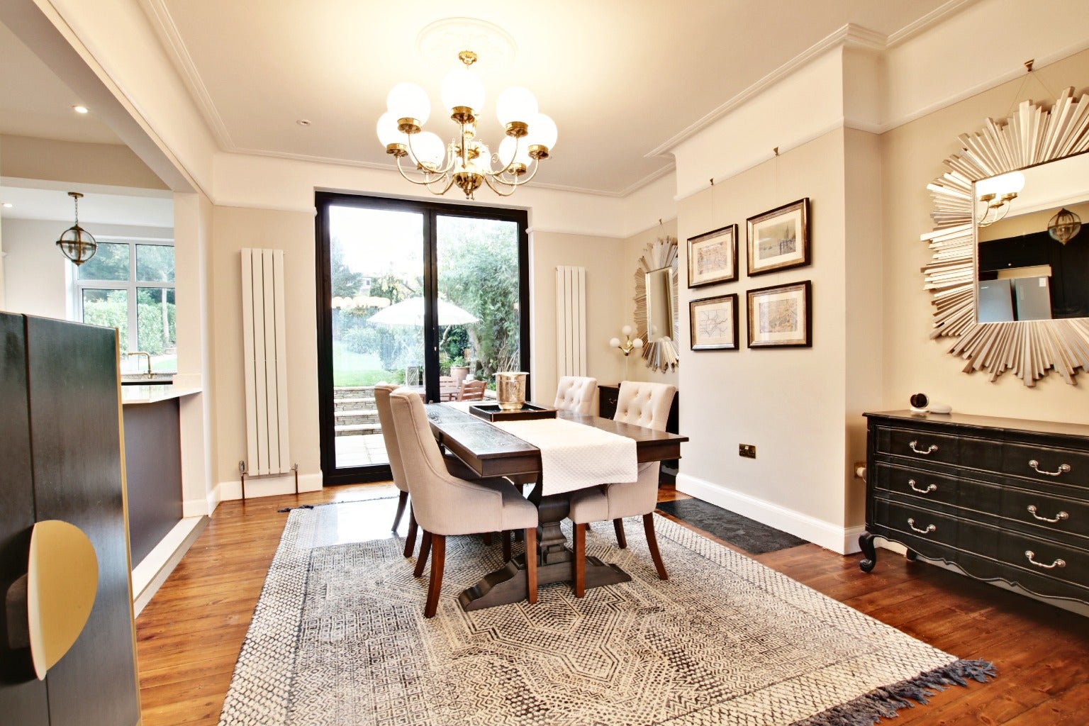 House Valley Road in Greater London