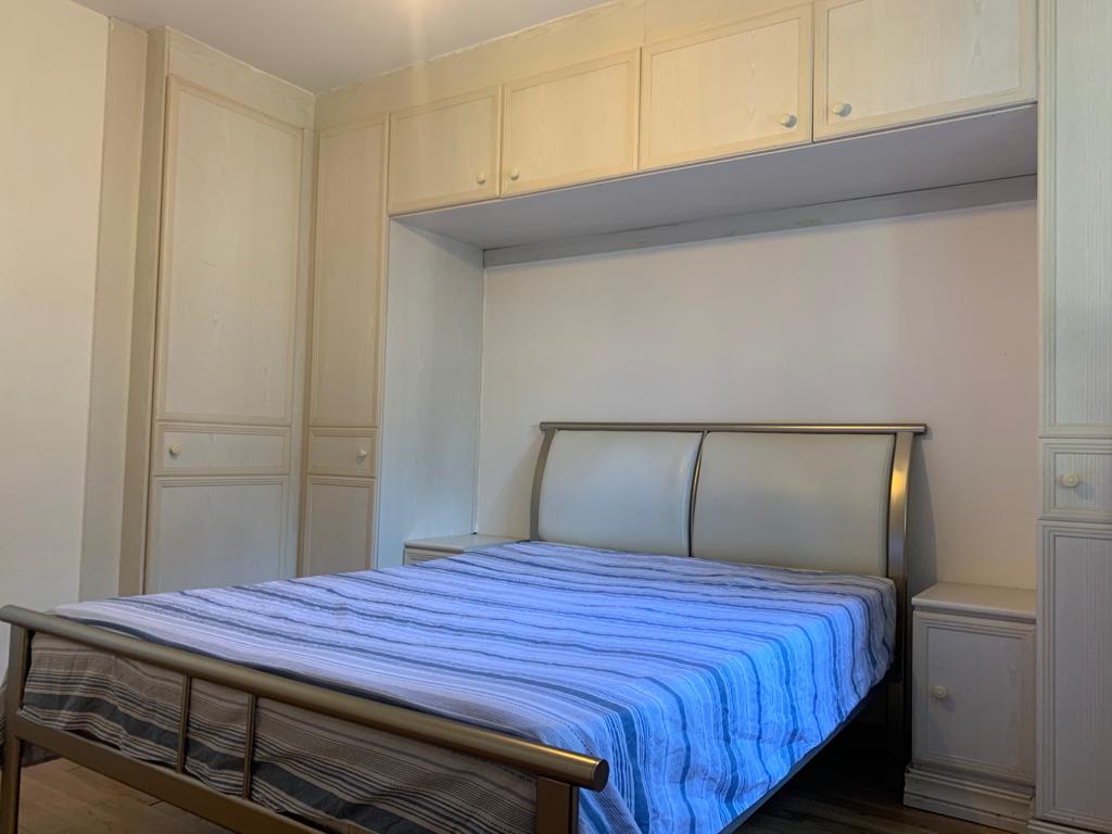 Flat Dorman Way in Greater London