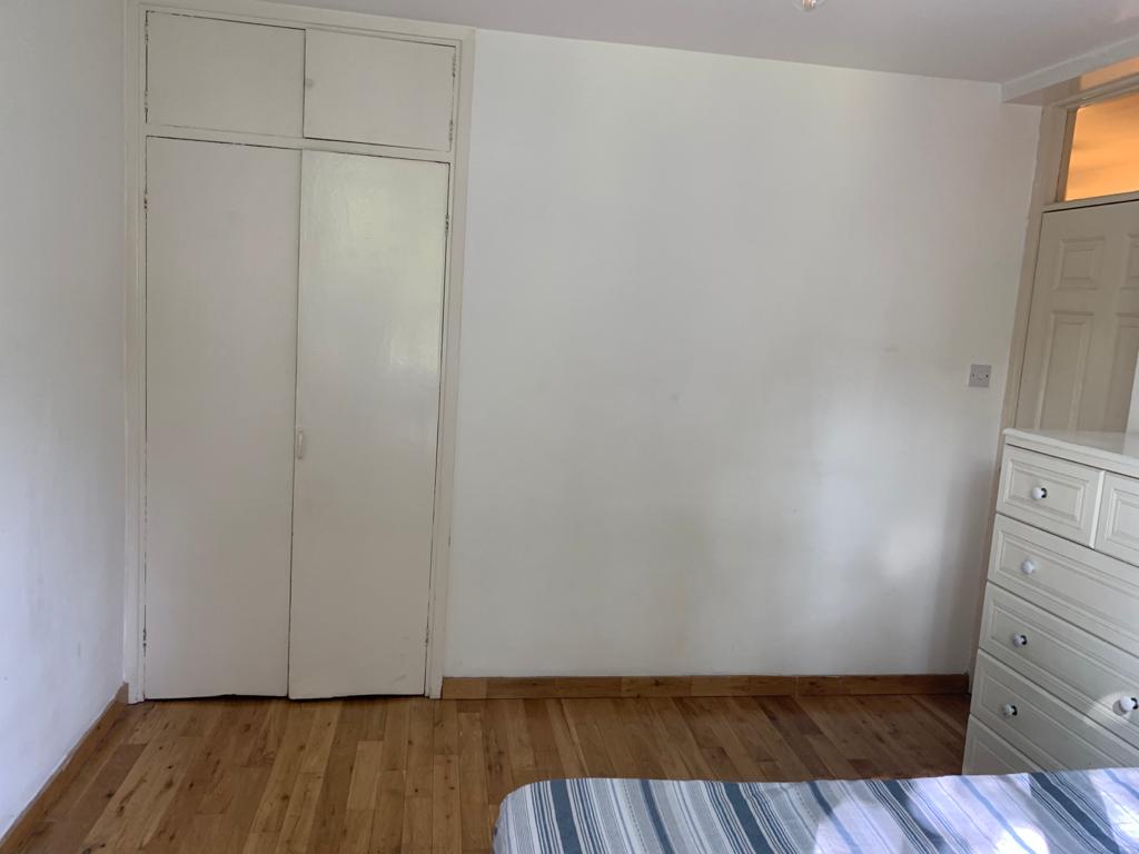 Flat Dorman Way in Greater London