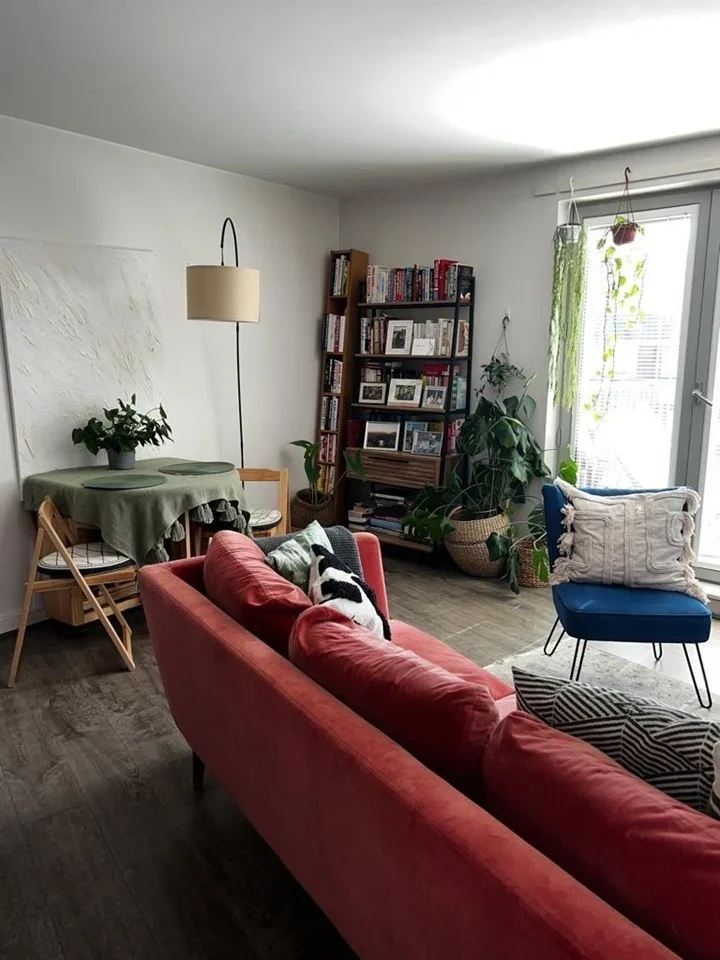 Flat Eden Grove in Greater London