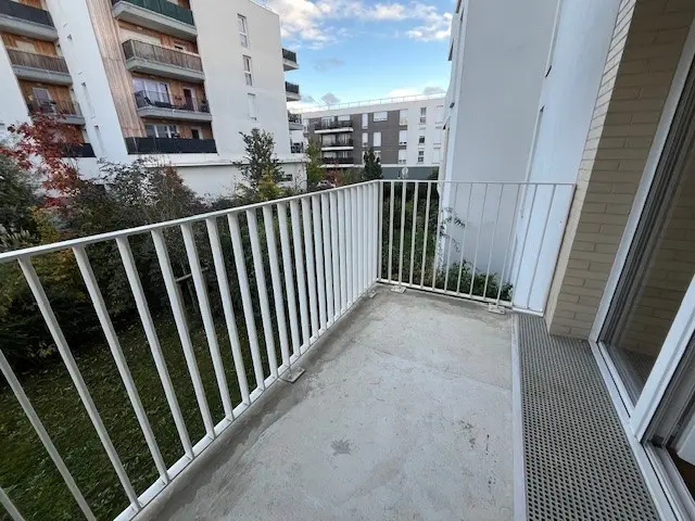 Flat Rue Madeleine Perrinot in Bondoufle