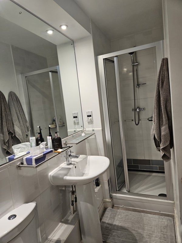 Room Severn Road in Weston-super-Mare