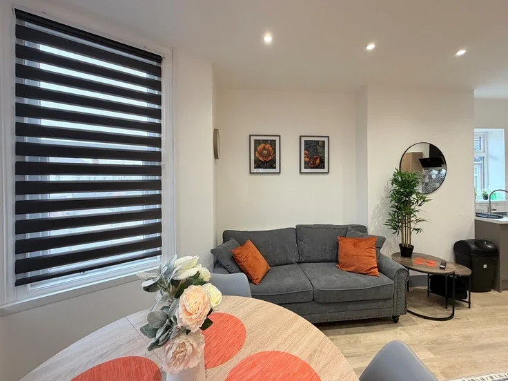 Flat Grimsby Road in Cleethorpes