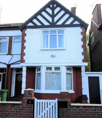 House Birchfields Avenue in Manchester