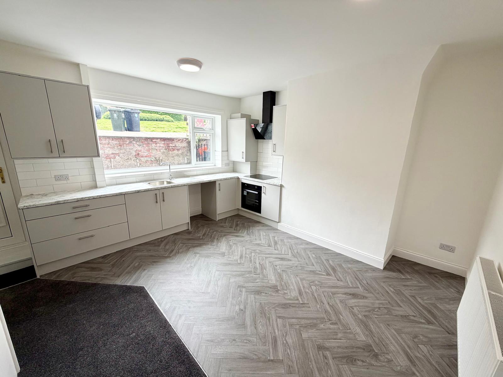House Hylton Close in Newton Aycliffe