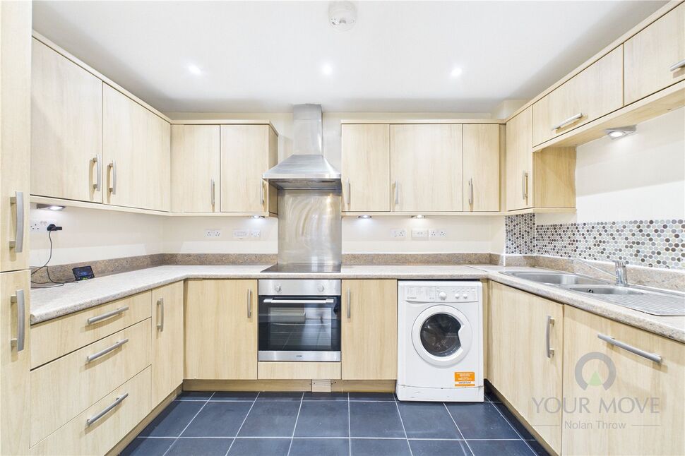 Flat Adnitt Road in Northampton