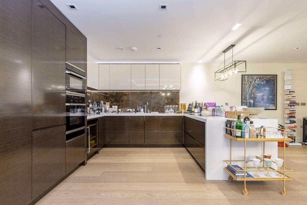 Flat Warwick Lane in Greater London