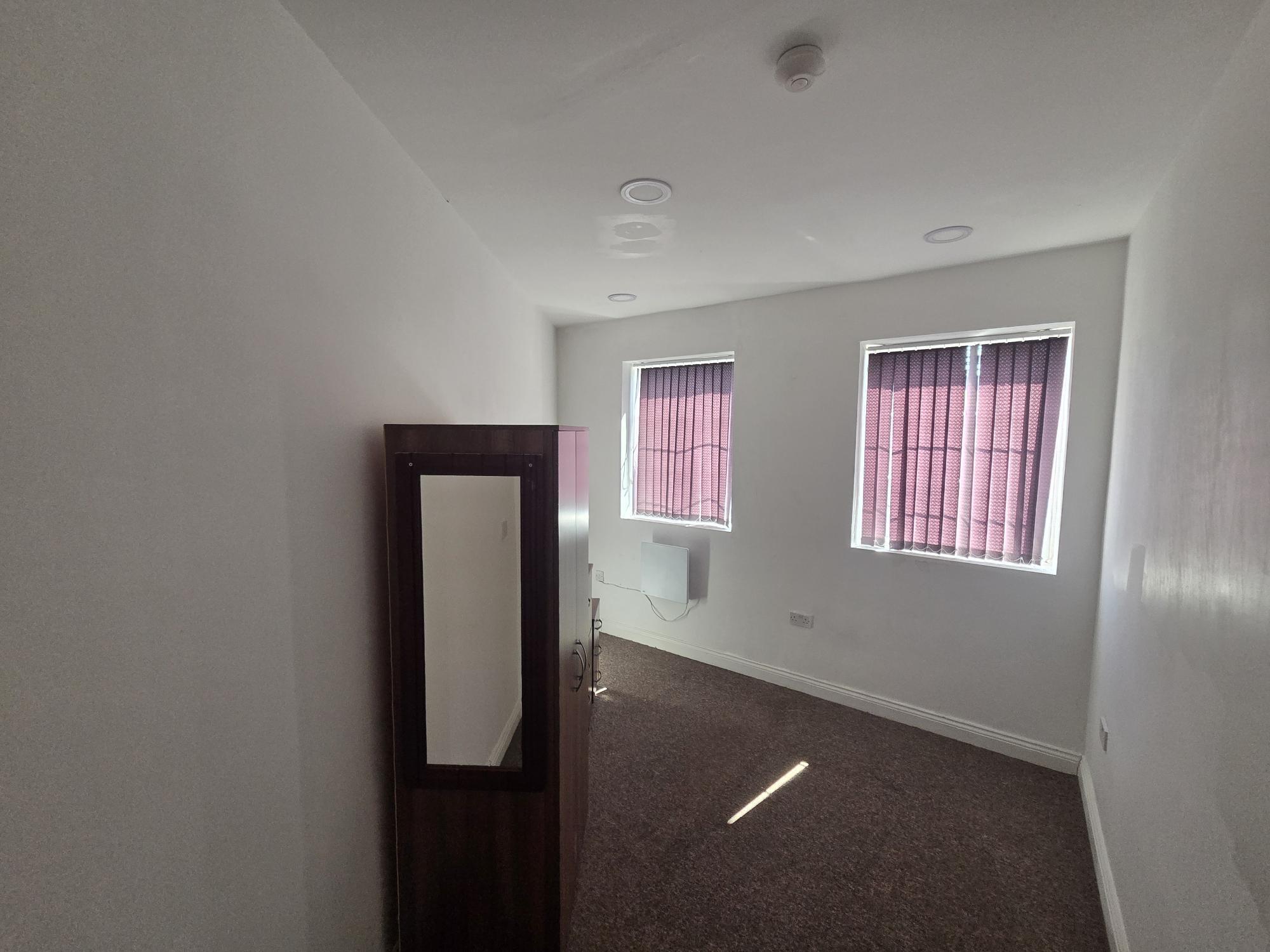 Flat Upper Bond Street in Hinckley and Bosworth