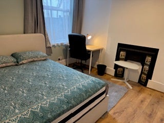 Room Abbotsford Avenue in Greater London
