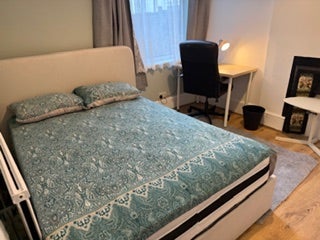 Room Abbotsford Avenue in Greater London