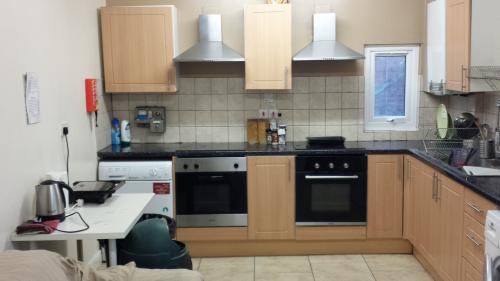 Room Abbotsford Avenue in Greater London