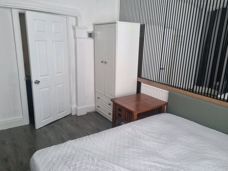 Room Ruskin Street in Liverpool