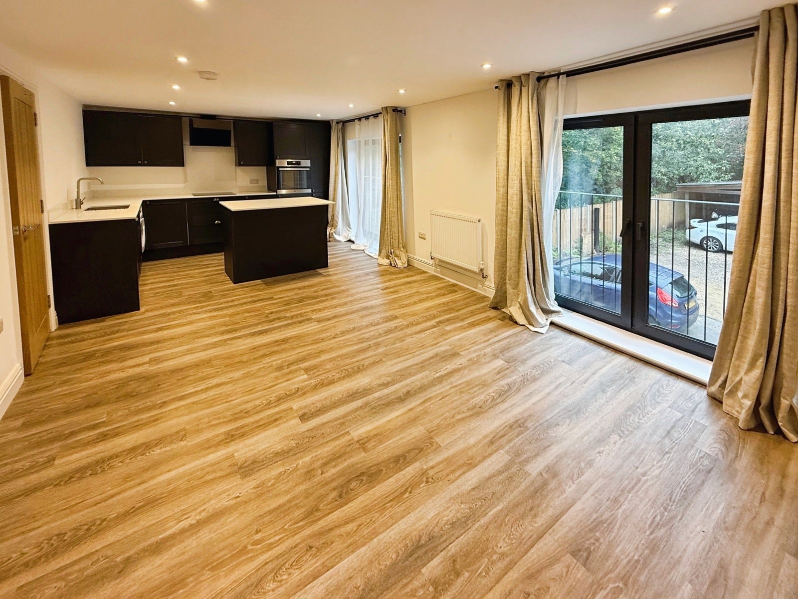 Flat Finchampstead Road in Wokingham