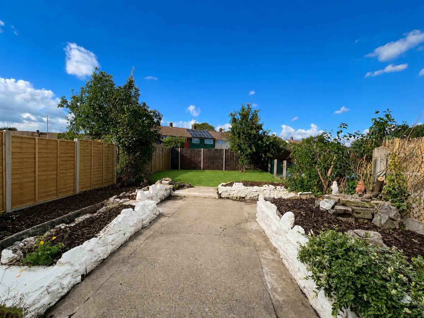 House Barncroft Way in Havant