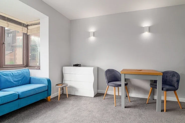Flat Palmerston Road in Greater London