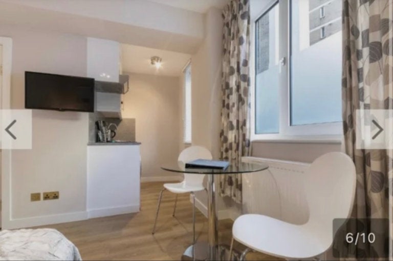 Flat Egerton Gardens in Greater London
