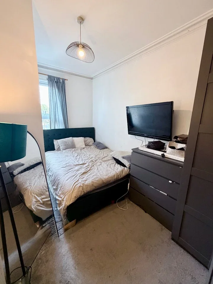 Flat Aberdeen Road in Greater London