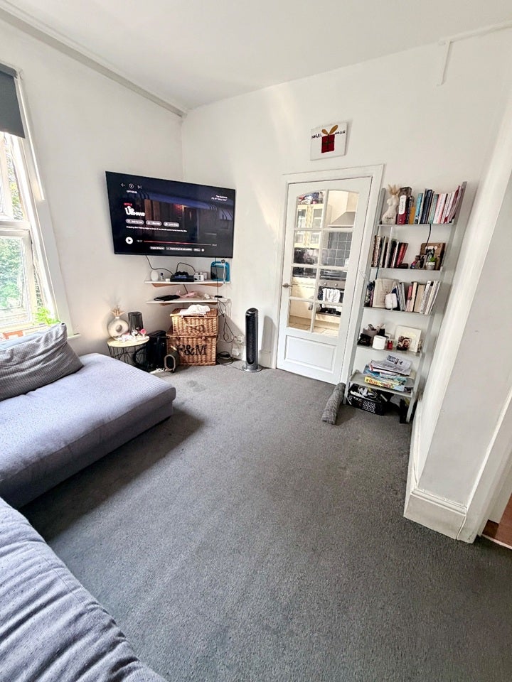 Flat Aberdeen Road in Greater London