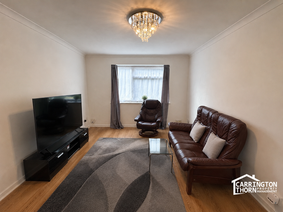 Flat Selhurst Road in Greater London