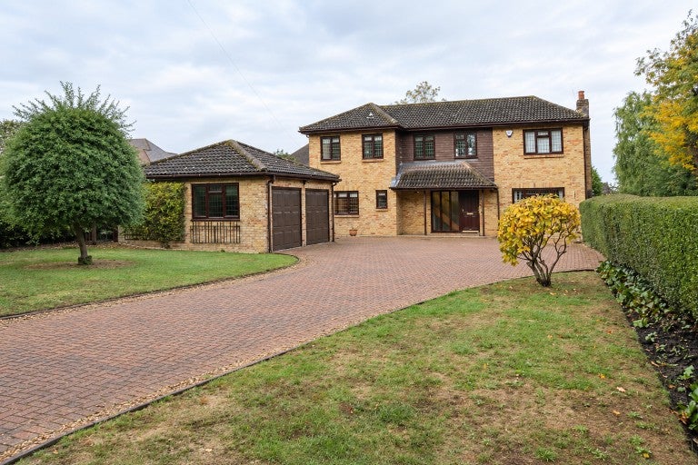 House Grange Road in Guildford