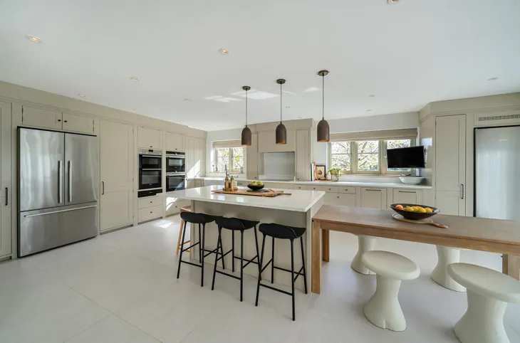 Flat Pennypot Lane in Surrey Heath
