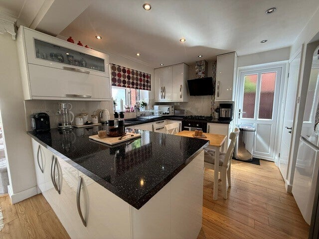 House Woodhurst Close in Derby