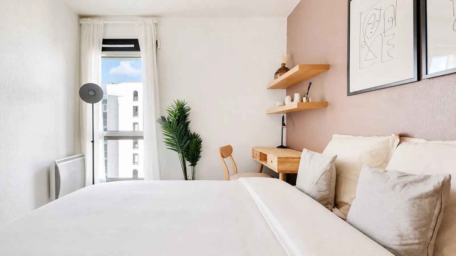 Chambre Rue Volta à Puteaux