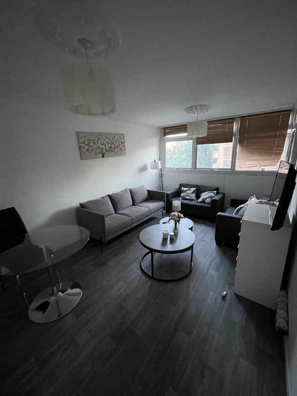 Room Cable Street in Greater London