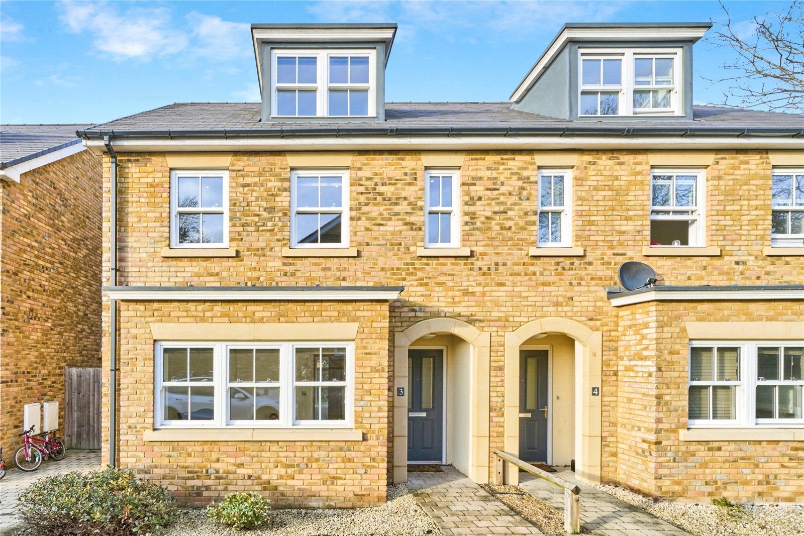 House Erncroft Way in Greater London