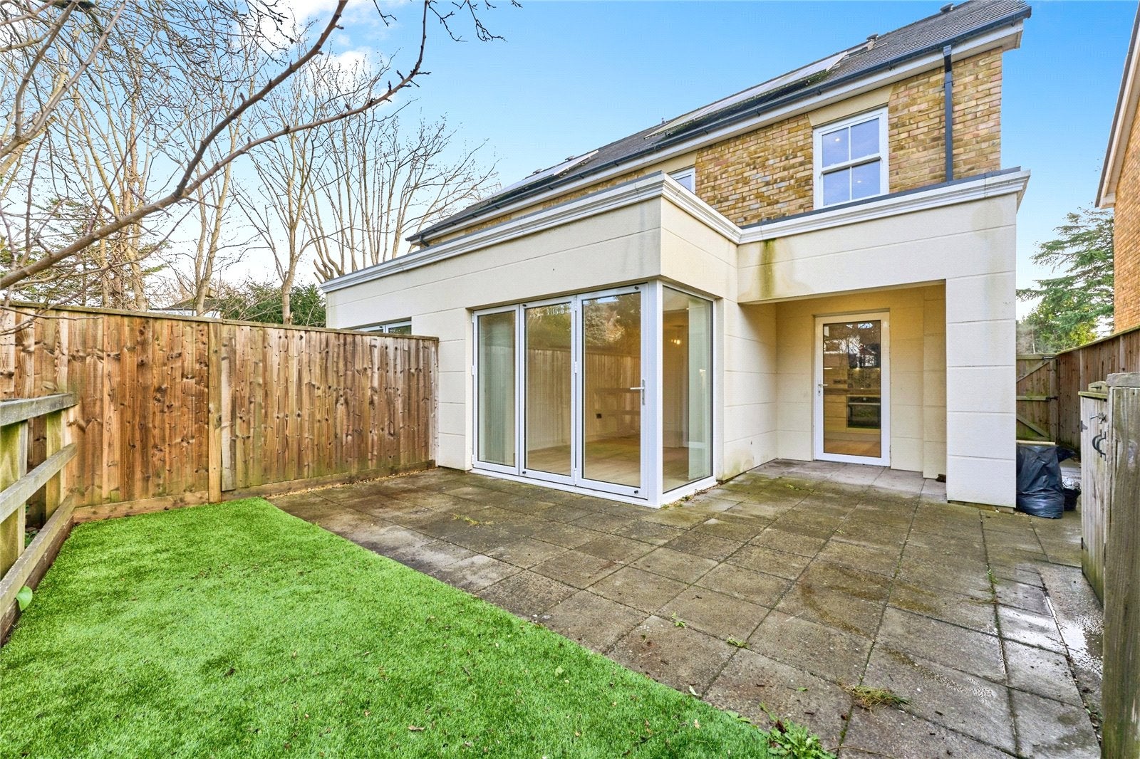 House Erncroft Way in Greater London