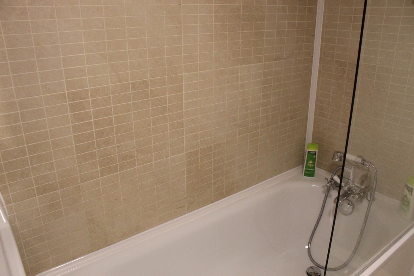 Flat Sotheby Road in Greater London