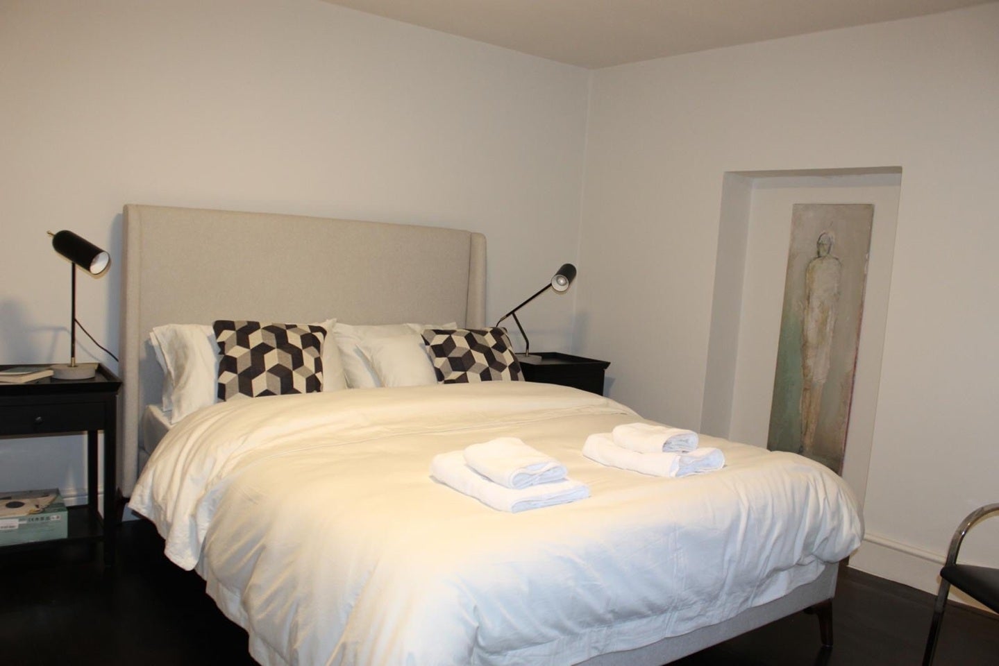 Flat Sotheby Road in Greater London