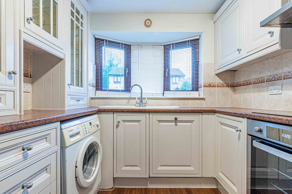 House Hunters Oak in Dacorum