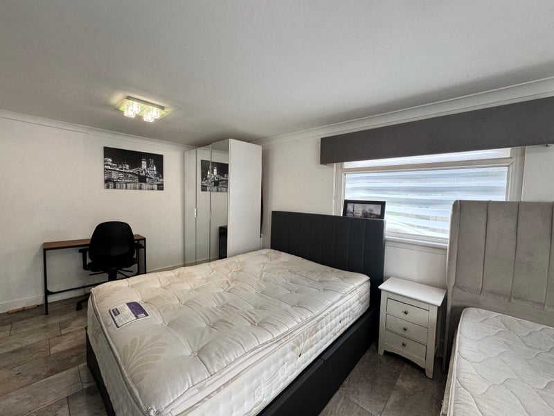Room Mill Court in Rutherglen