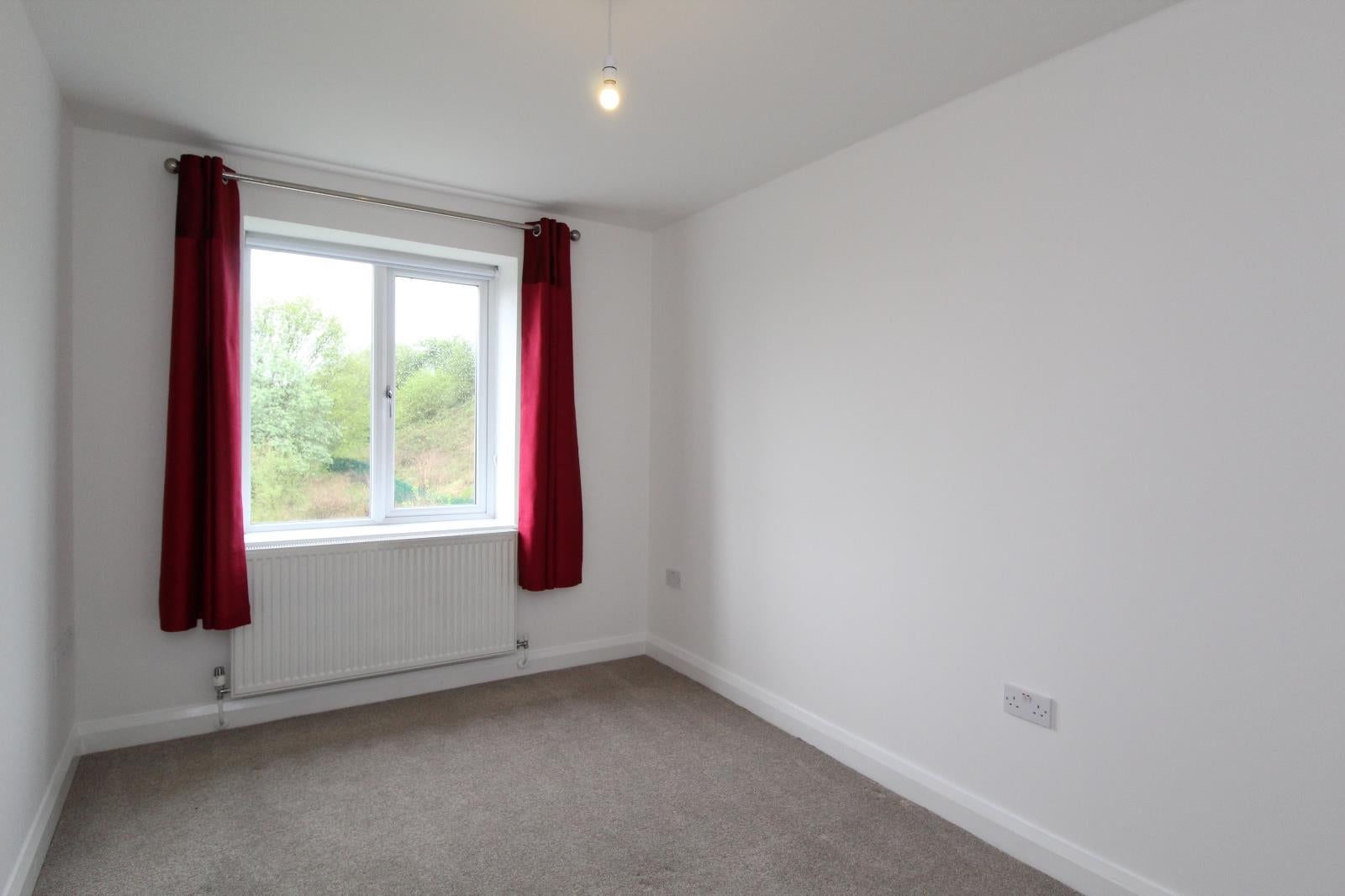 Flat Oakroyd Fold in Leeds
