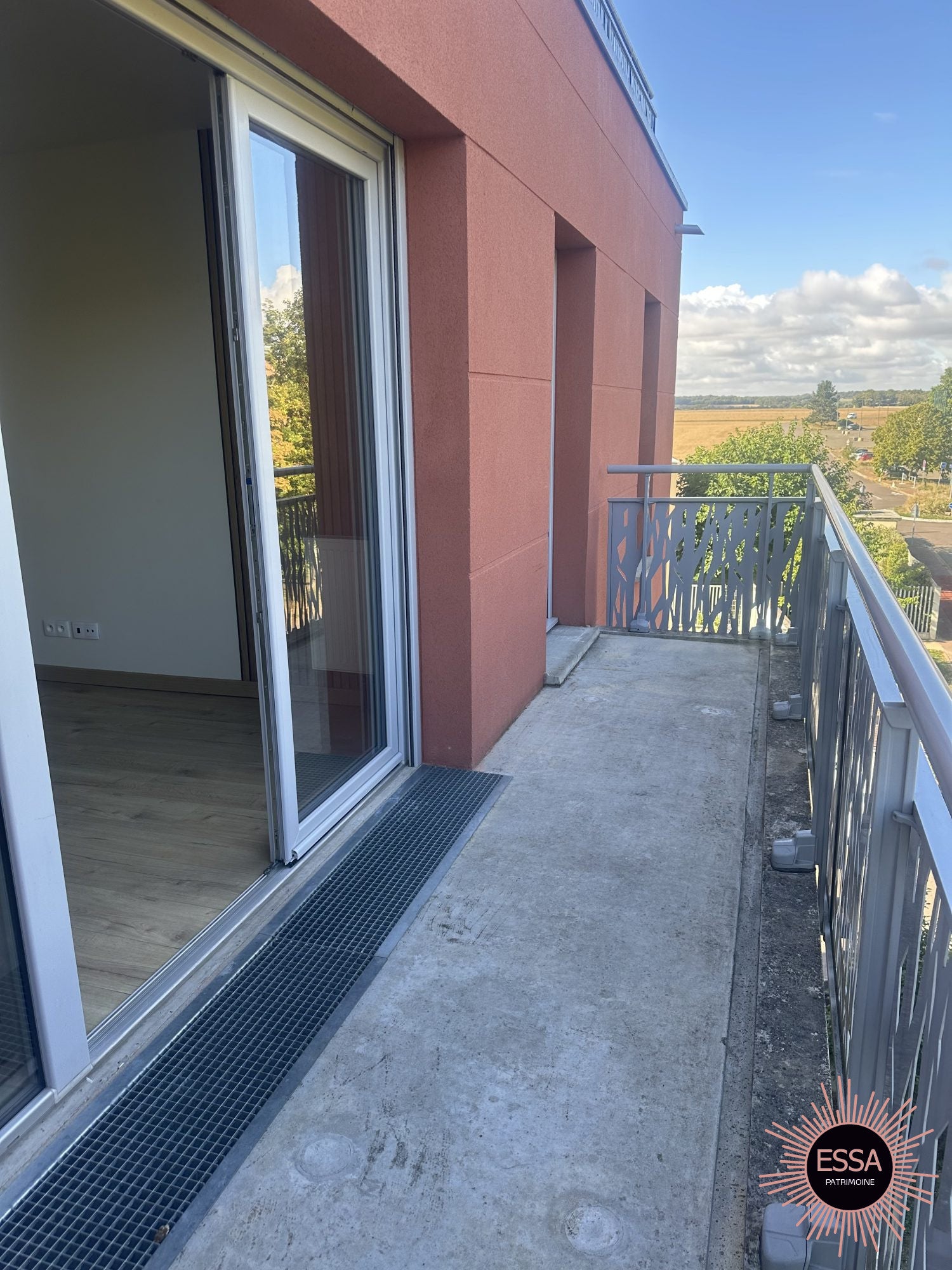 Flat D 113 in Flins-sur-Seine