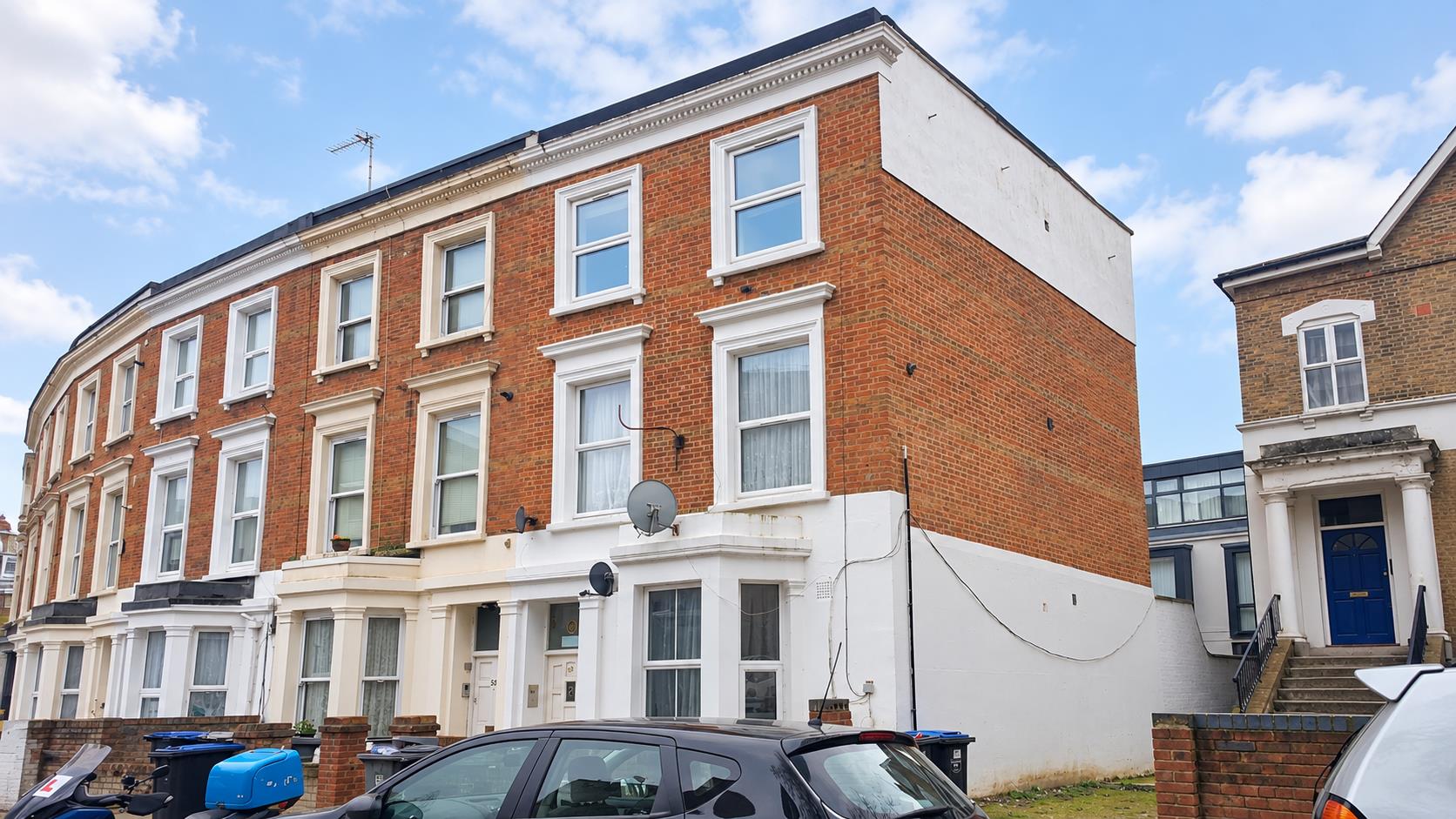Flat Malvern Road in Greater London