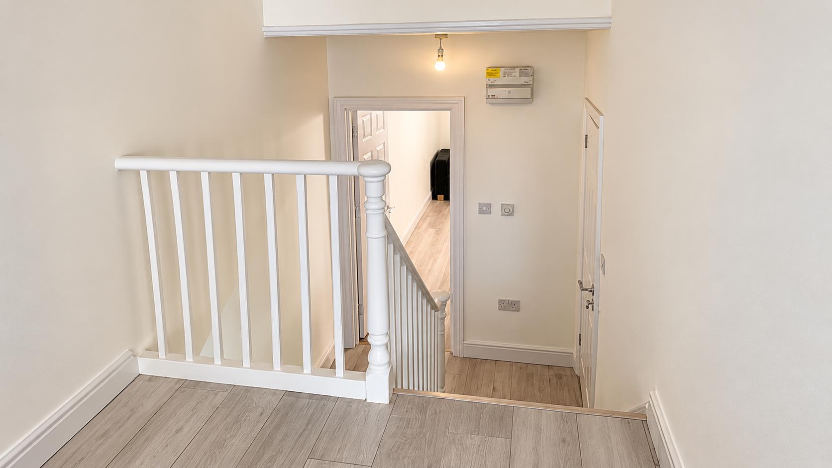 Flat Malvern Road in Greater London