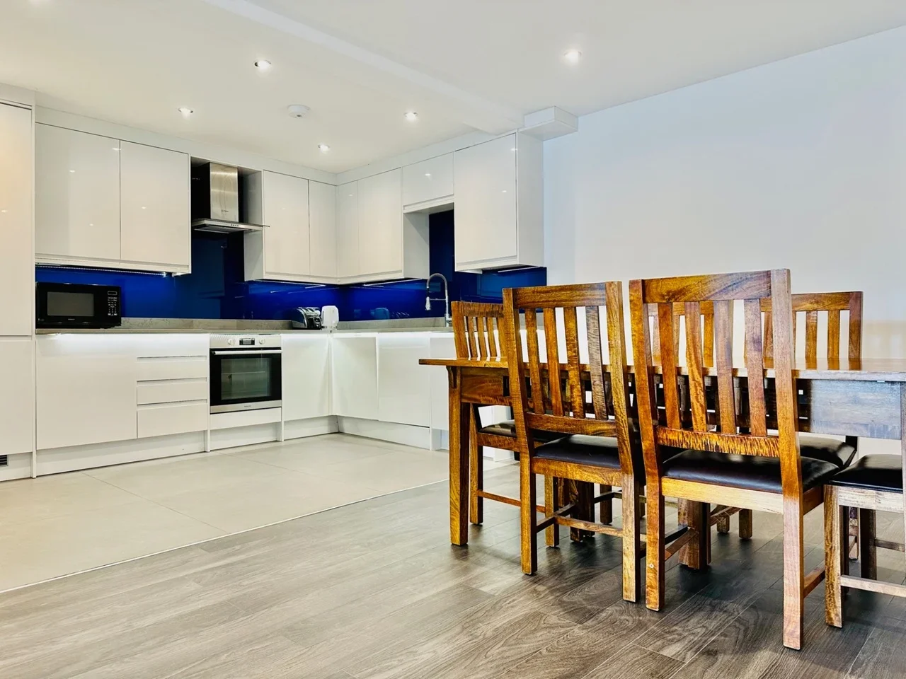 Flat Copperfield Road in Greater London