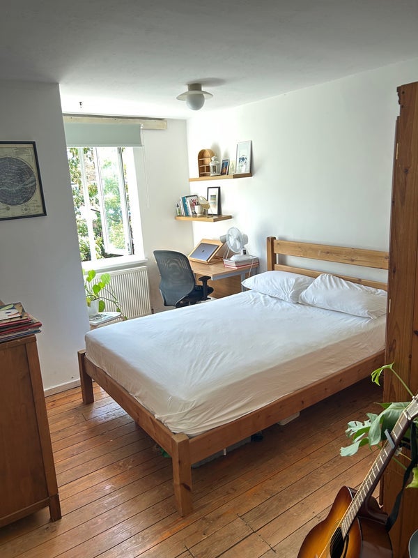 Room Northampton Park in Greater London