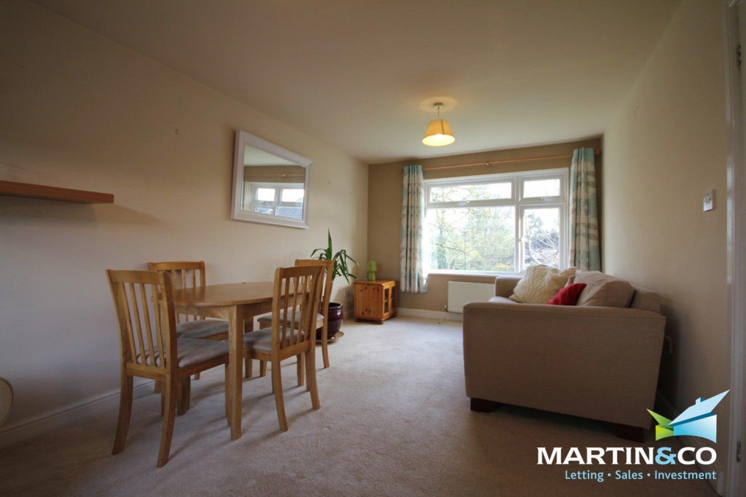 Flat Leahurst Crescent in Birmingham