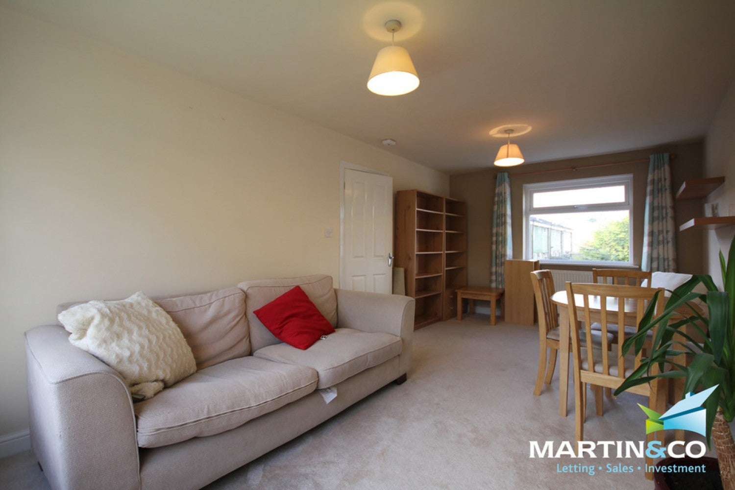 Flat Leahurst Crescent in Birmingham