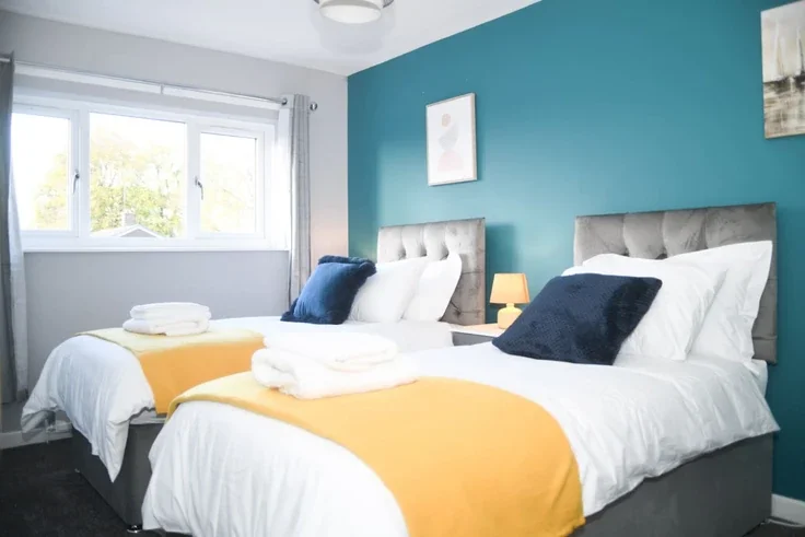 House Bassett Close in Willenhall