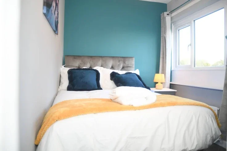 House Bassett Close in Willenhall