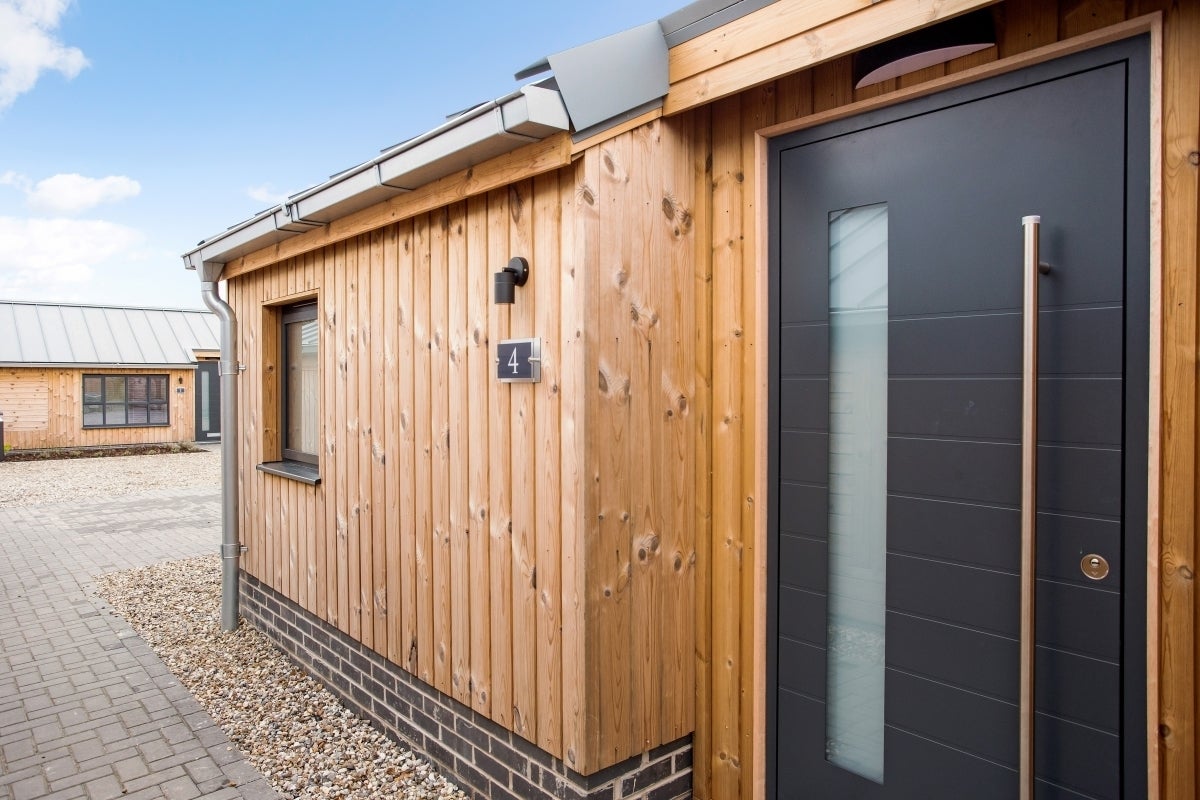 House Hunt Hall Lane in Stratford-on-Avon