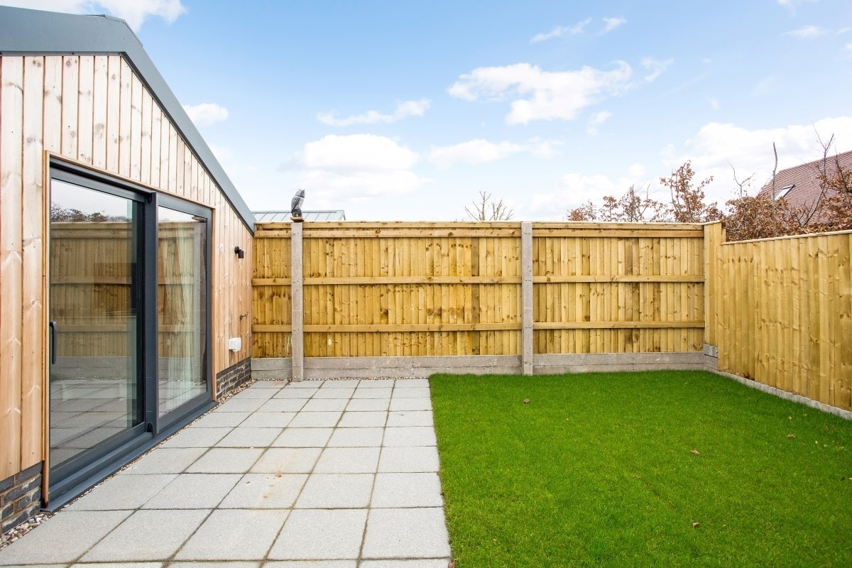 House Hunt Hall Lane in Stratford-on-Avon