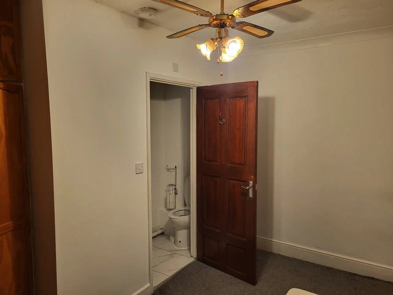 Room Castle Road in Chatham