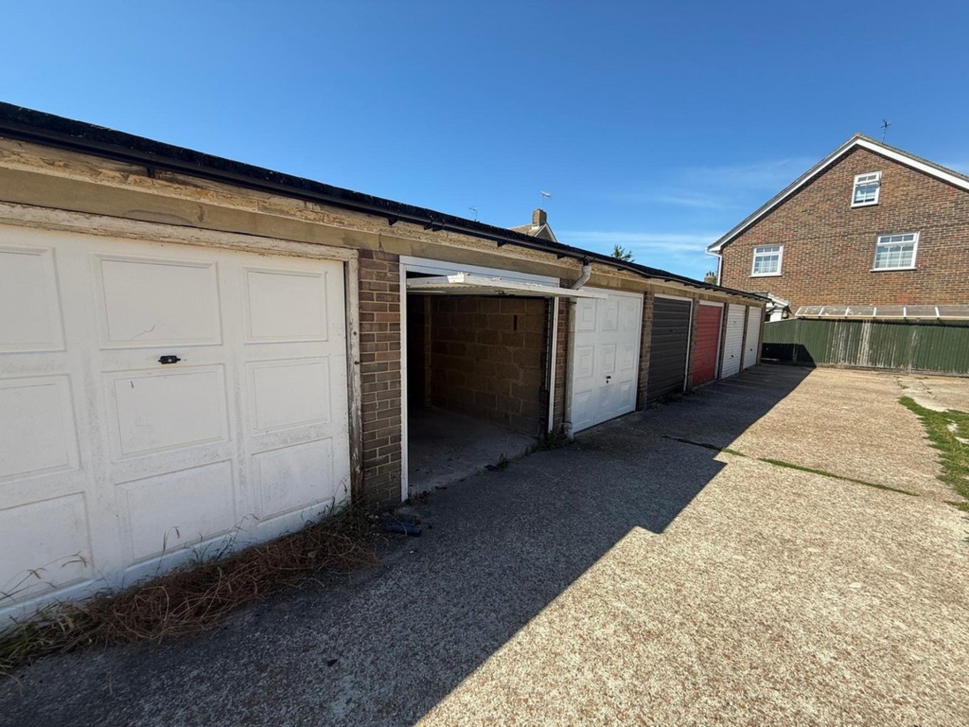 Flat St Julian's Lane in Adur
