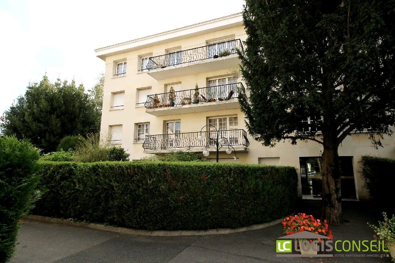 Flat Rue Anatole France in Châtenay-Malabry