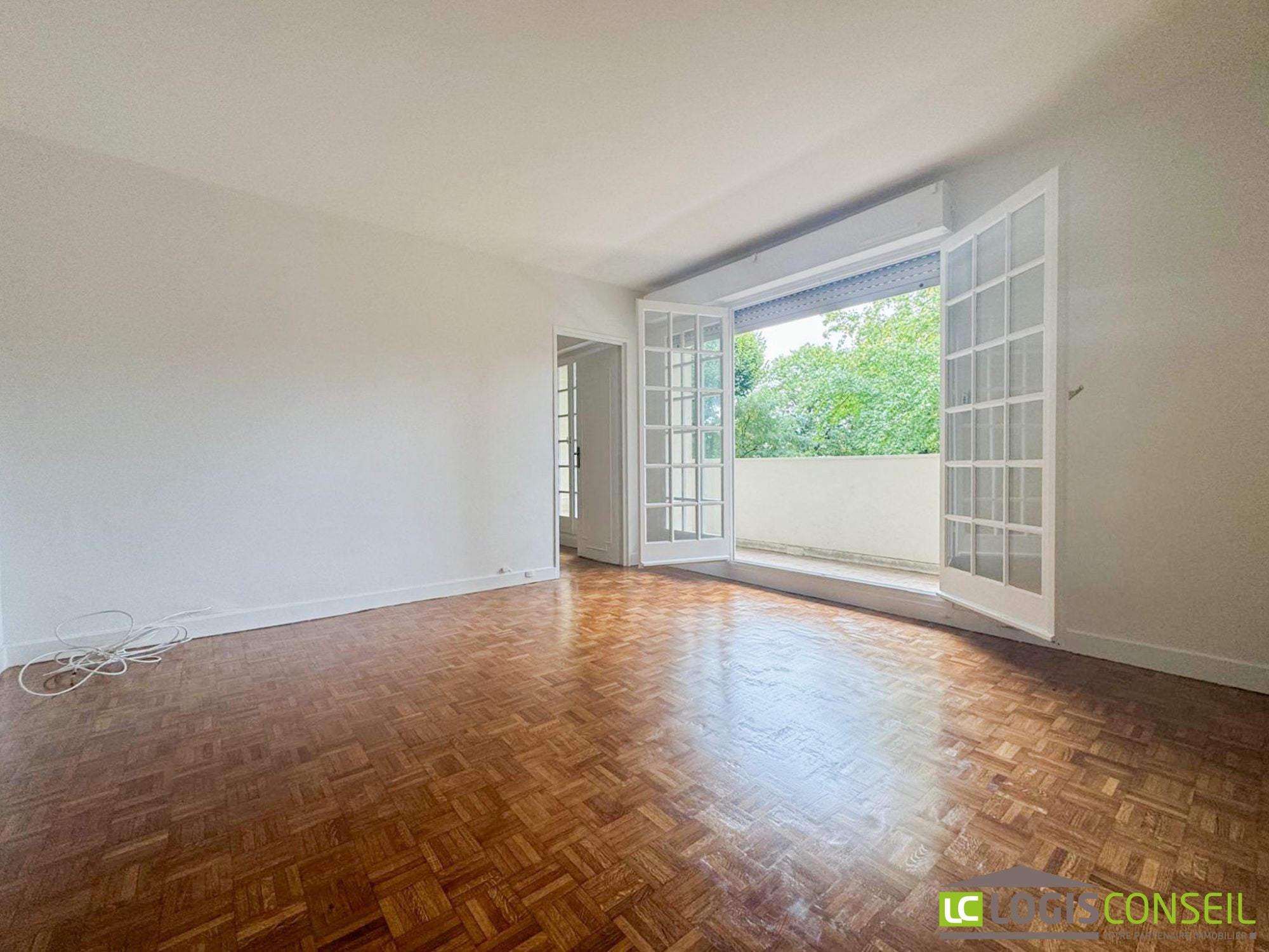 Flat Rue Anatole France in Châtenay-Malabry